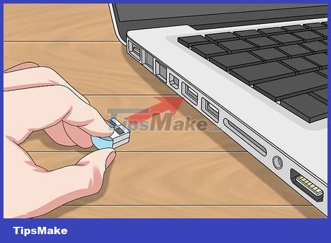 How to Connect a Wireless Mouse - TipsMake.com