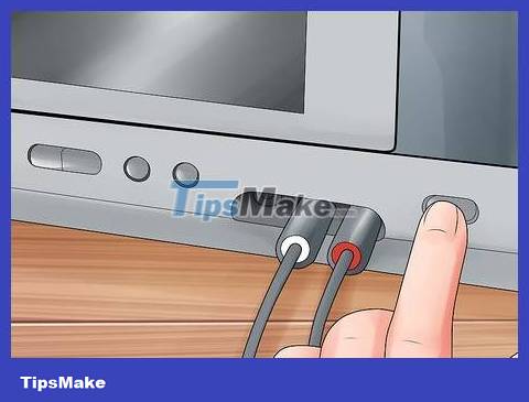 How to Connect iPhone to TV Picture 10