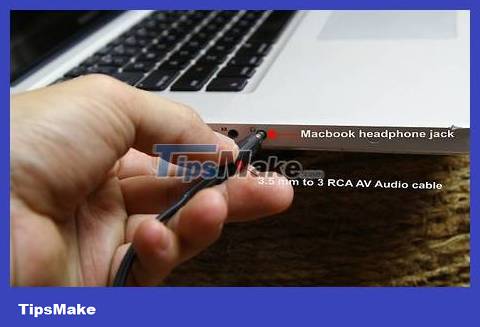 How to Connect Macbook Pro to TV Picture 18