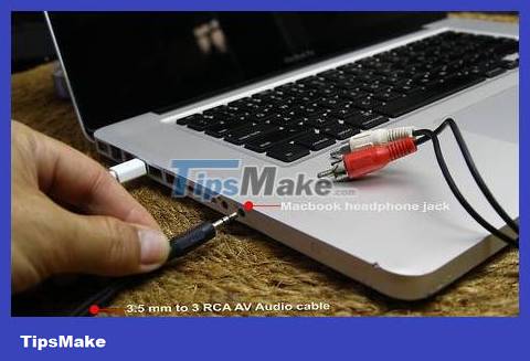 How to Connect Macbook Pro to TV Picture 8