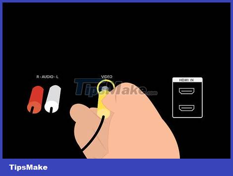 How to Connect Two TVs to an Xbox Picture 3