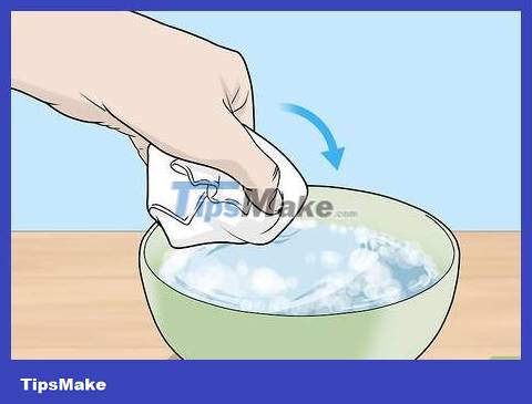 How to Disinfect Your Phone Picture 11