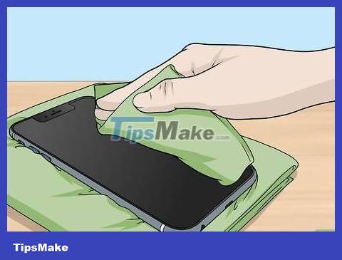 How to Disinfect Your Phone Picture 6