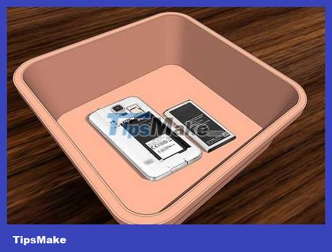 How to Dry Your Phone Without Using Rice Picture 8