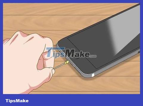 How to Fix a Water Damaged iPhone Picture 6