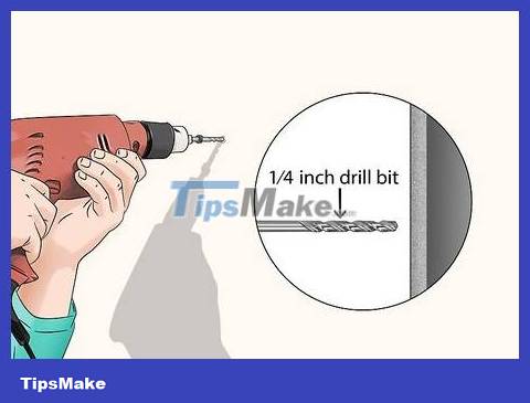 How to Hang a Flat Screen TV on a Drywall Picture 11