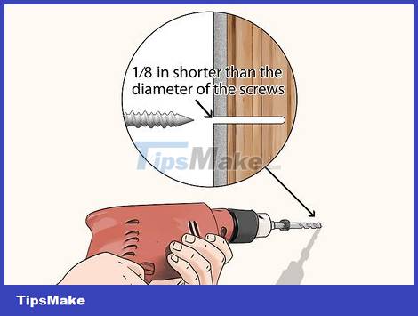 How to Hang a Flat Screen TV on a Drywall Picture 7