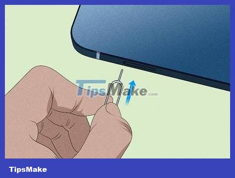 How To Insert Sim Card Into Iphone Tipsmake Com