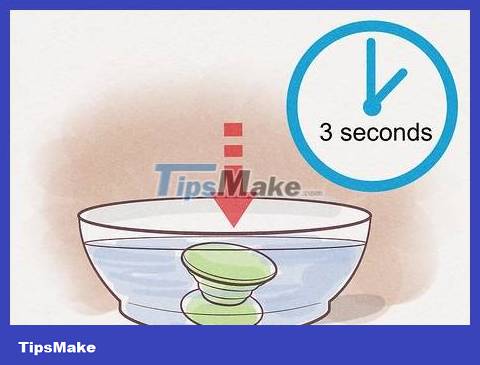 How to Remove a Phone Holder Picture 4