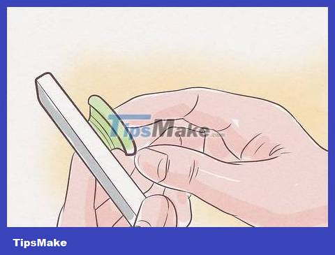 How to Remove a Phone Holder Picture 6