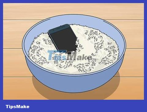 How to Save a Wet Phone Picture 7