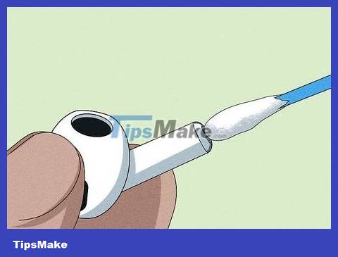 How to Tell if AirPods Pro are Charging Picture 13