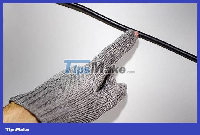 Inventing a smart fabric that can be wirelessly charged and washed as usual Picture 1