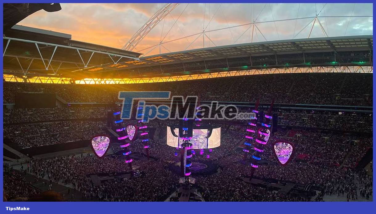 Is 4:3 or 16:9 aspect ratio better for photos and videos? Picture 3