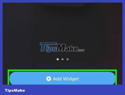 Is it possible to move the clock position on the iPhone lock screen? Options to customize the lock screen Picture 7