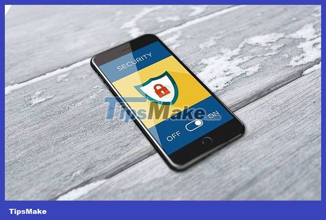 Is it safe to use a phone that no longer has security updates? Picture 1