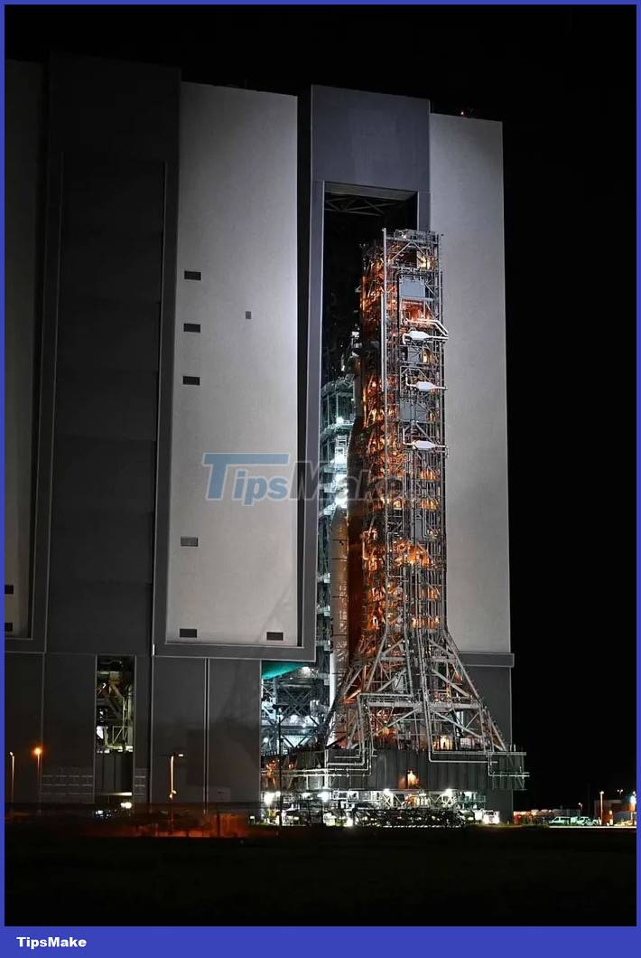 The Orion spacecraft successfully launched, beginning its journey to explore the Moon Picture 10