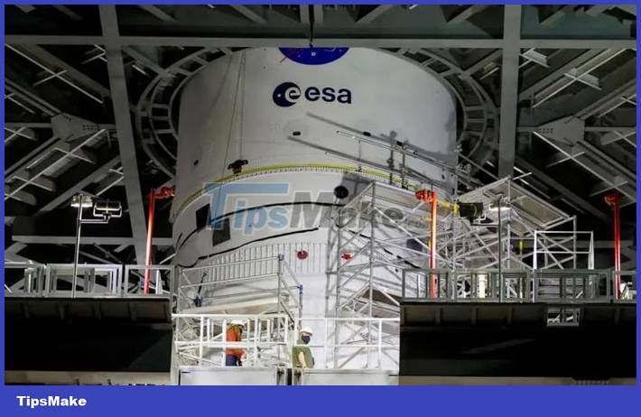 The Orion spacecraft successfully launched, beginning its journey to explore the Moon Picture 11