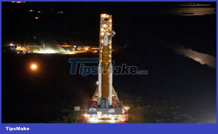 The Orion spacecraft successfully launched, beginning its journey to explore the Moon Picture 4