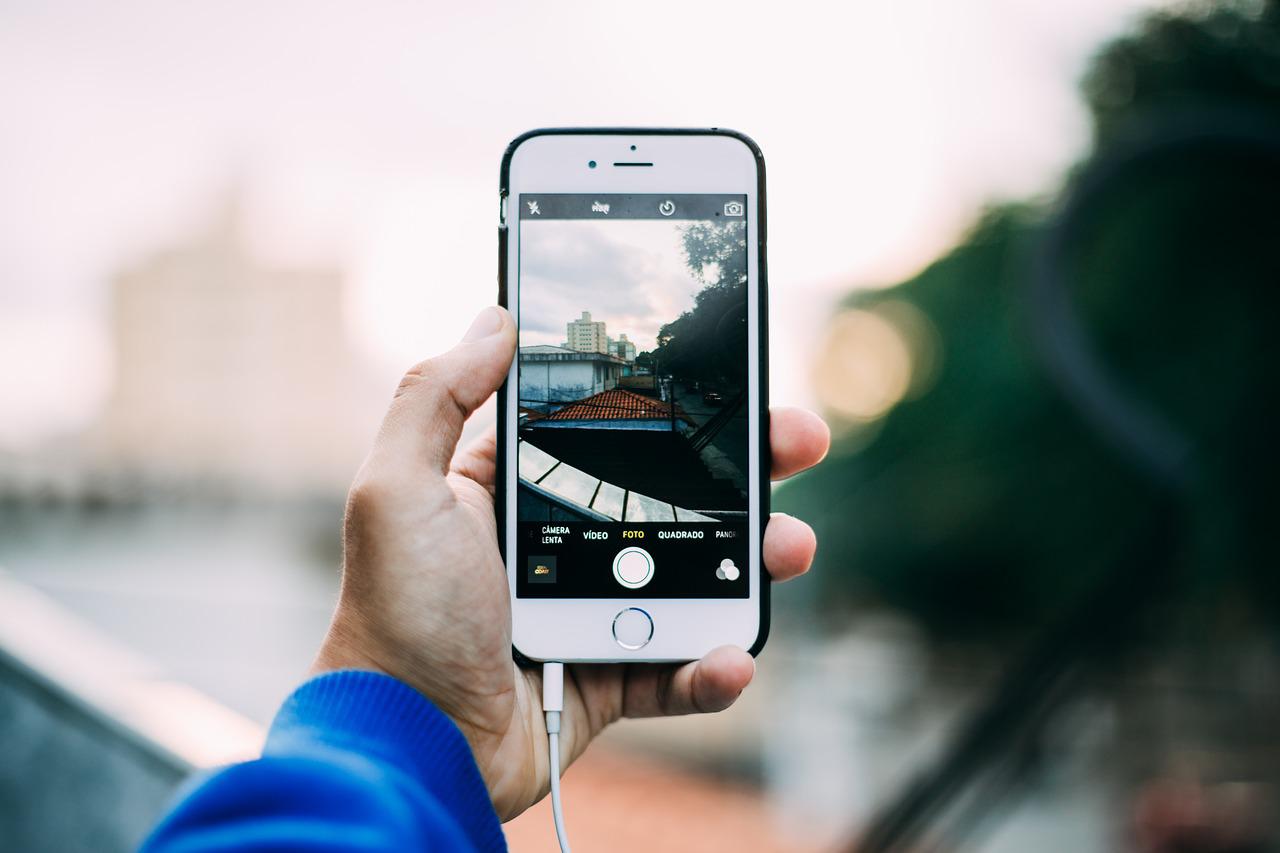 4 Ways to Transfer Photos from Computer to iPhone: Recommended Choices