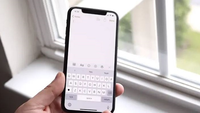 iPhone/iPad Keyboard Covers the Comment Bar on Facebook, Any Solution for iFan