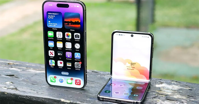 Is iPhone 15 Pro or Samsung Galaxy Z Flip 5 Better: What to Know