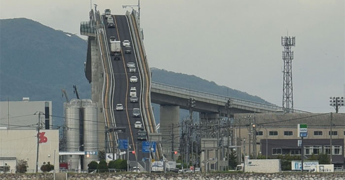 Japan's Unique 'Steep Skyward' Bridge Costs 4.8 Trillion: Main Insights
