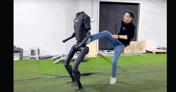 The World's Most Powerful Multi-purpose Humanoid Robot, 'Won't Fall Even If You