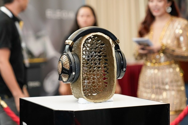 Top 10 Most Expensive Headphones in the World Used by the Super Rich Explained