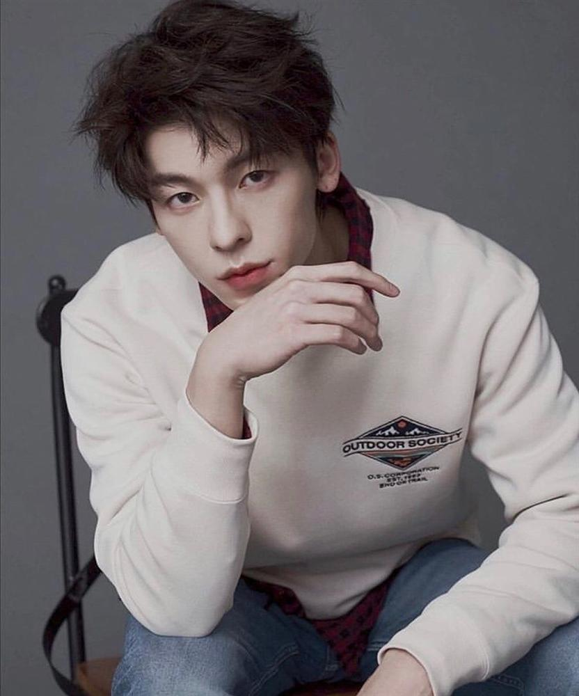 20+ Most beautiful Side Part 7-3 curled hairstyles Picture 15