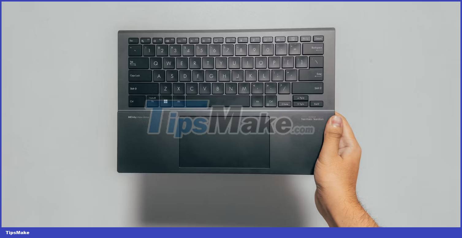 ASUS Zenbook DUO (2024) UX8406 ​​review: The Surface Neo we always wanted Picture 4