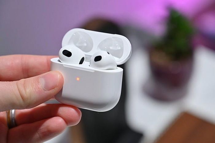 Cheap AirPods become Apple's next gamble Picture 1