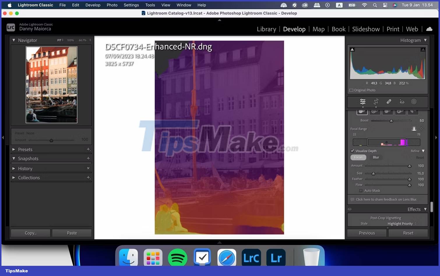How to blur photo background in Adobe Lightroom Picture 5