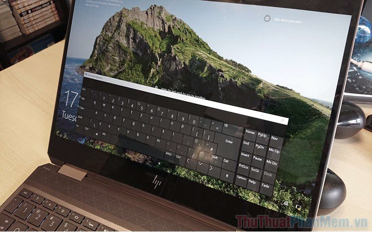 How to open the virtual keyboard on Laptop simply and quickly Picture 1