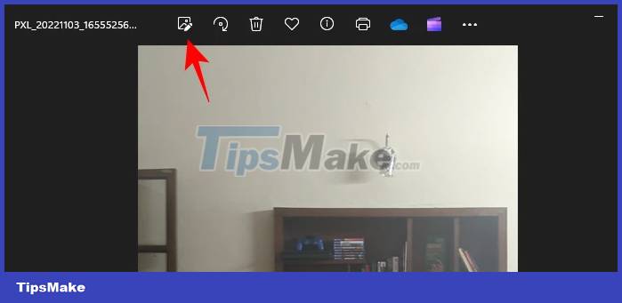 How to use the object deletion tool in Photos Windows Picture 1
