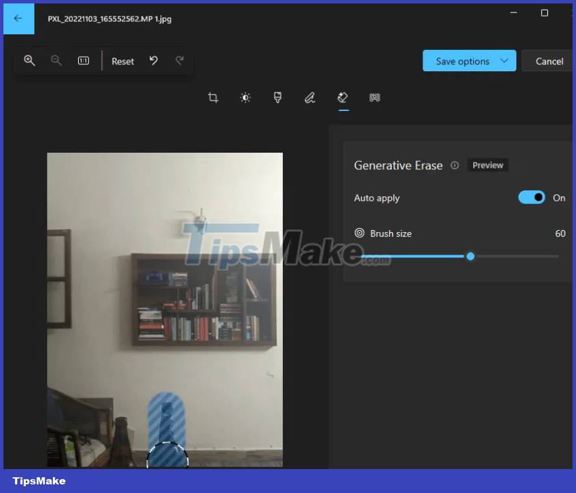 How to use the object deletion tool in Photos Windows Picture 4
