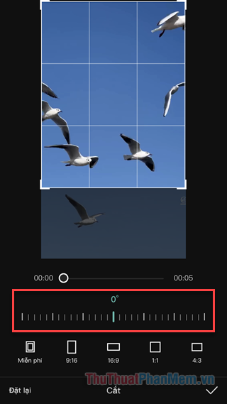 Instructions for cutting, flipping, and rotating videos using CapCut Picture 7