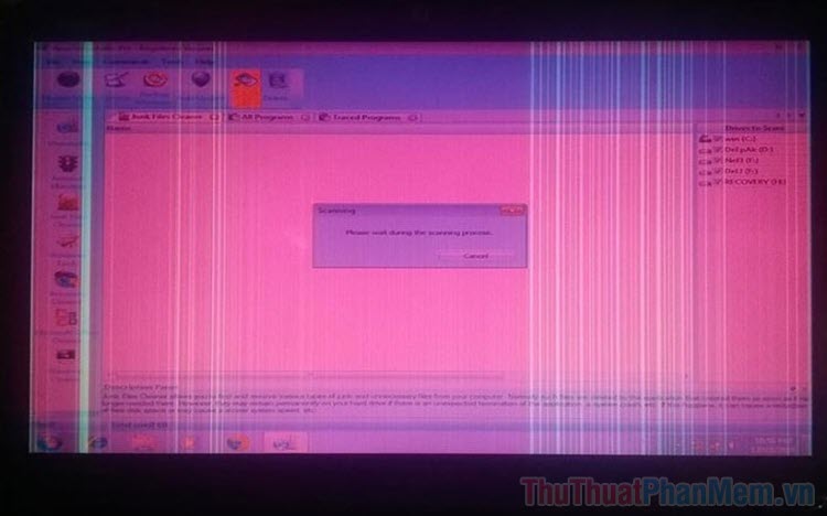 Laptop screen is pink - Causes & solutions Picture 1