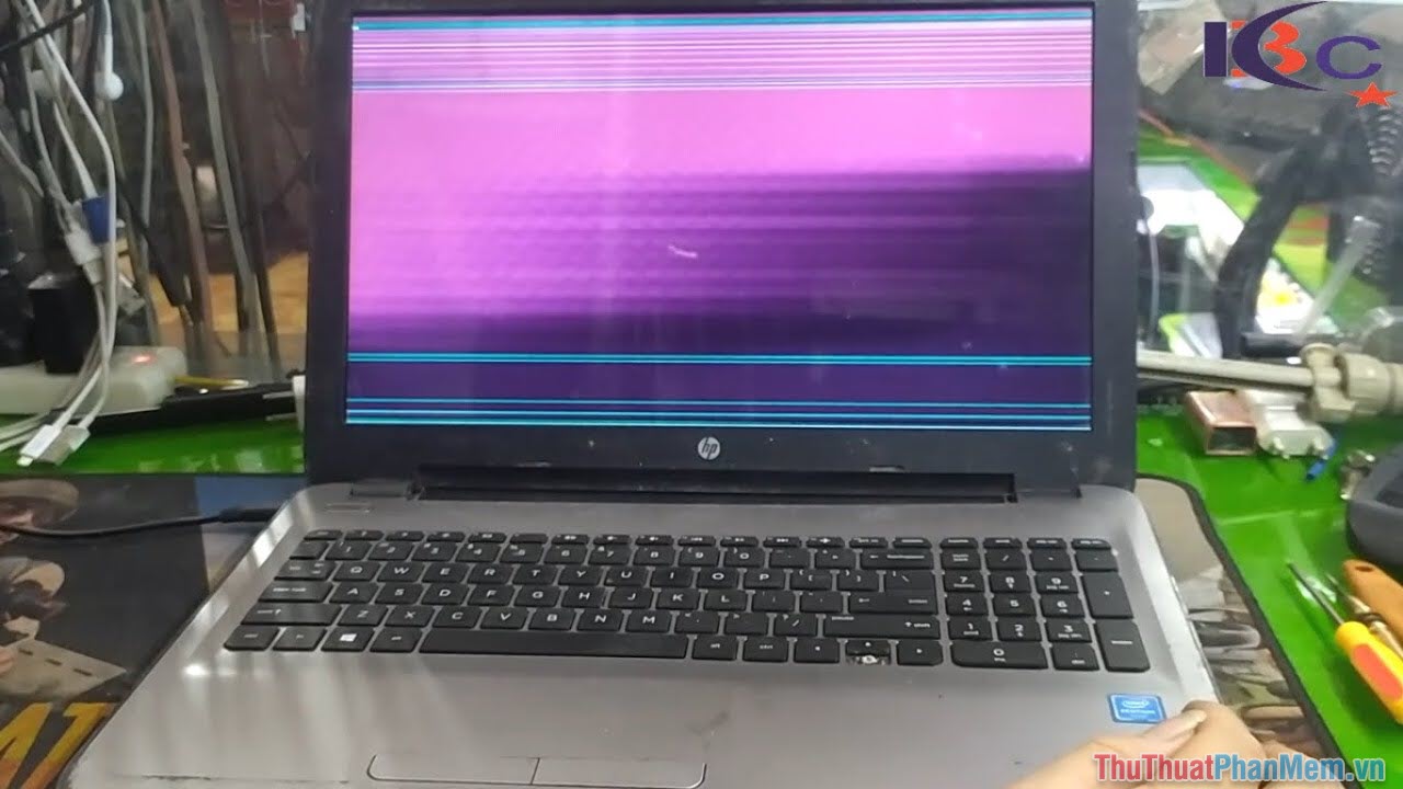 Laptop screen is pink - Causes & solutions Picture 2