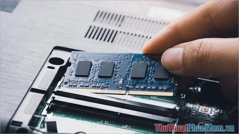 Laptop screen won't turn on - Cause & fix Picture 5