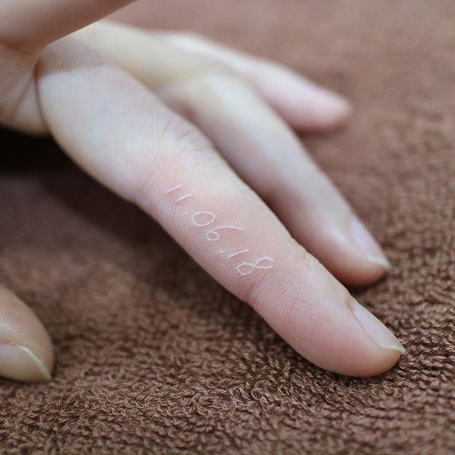 The most beautiful white ink tattoo designs Picture 15