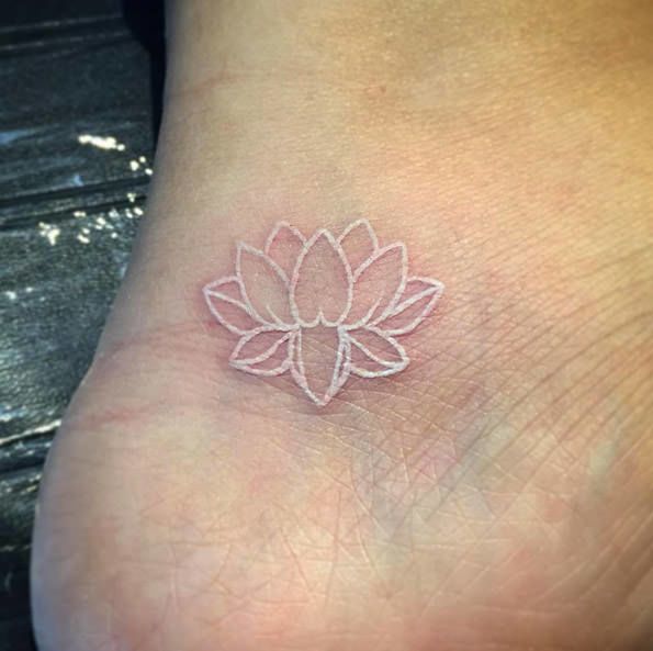 The most beautiful white ink tattoo designs Picture 23