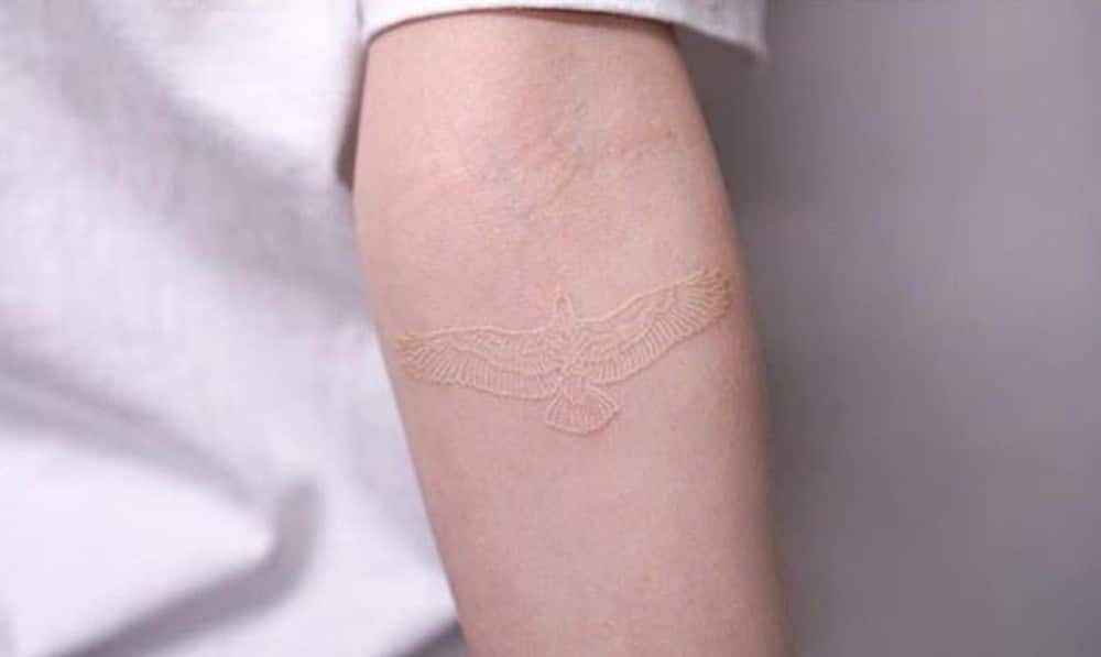 The most beautiful white ink tattoo designs Picture 36