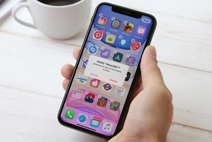 What should users do when their iPhone is attacked by malware? Picture 1