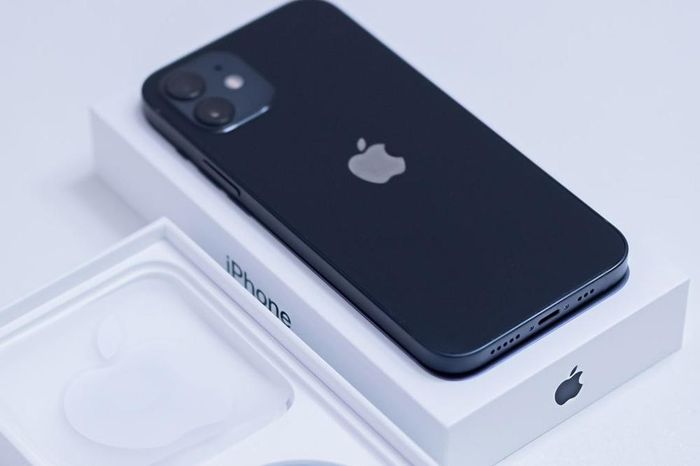 Photo of The iOS 17.4 update suddenly brought good news to iPhone 12 users
