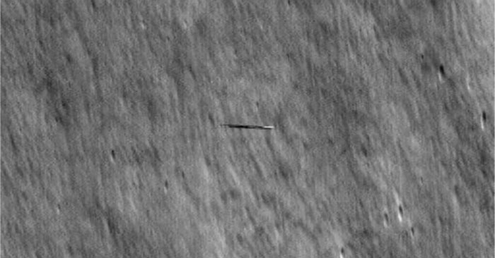 The NASA Ship Captured the Moment the Korean Ship Flew in the Opposite Direction