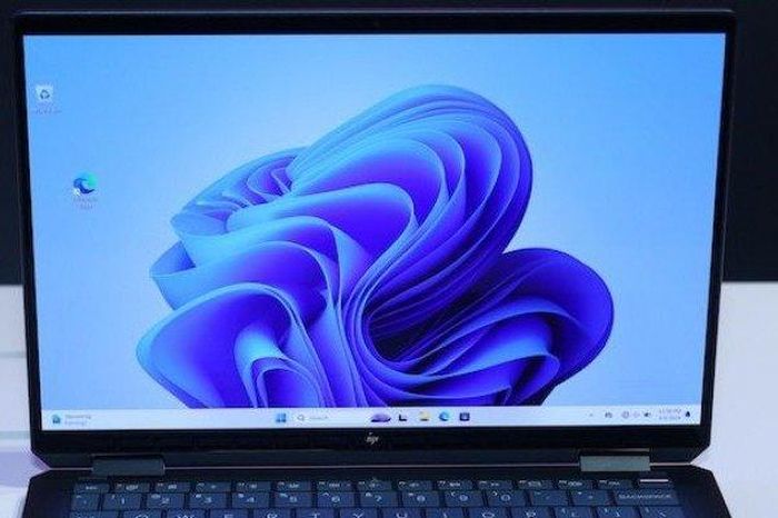 The new series of AI laptops run on Intel's 'huge' processor and have up to 21 hours of battery life