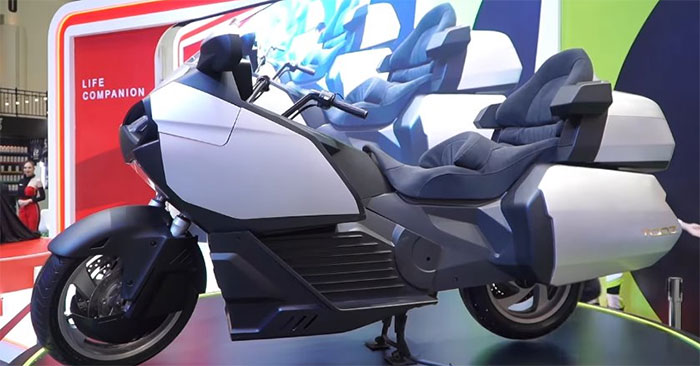 The World's Largest Electric Motorbike Can Travel 720 Km on a Full Charge
