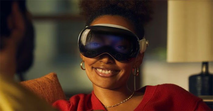Apple Vision Pro vs. Meta Quest 3? Which One Should I Buy: Key Differences