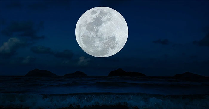 Where Does the Moon Originate: Complete Overview